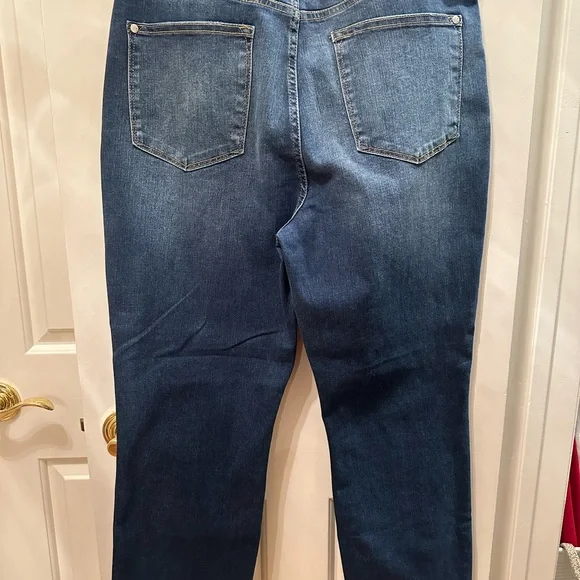 Judy Blue Women's Boyfriend Jeans - Dark Blue - Picture 4 of 4